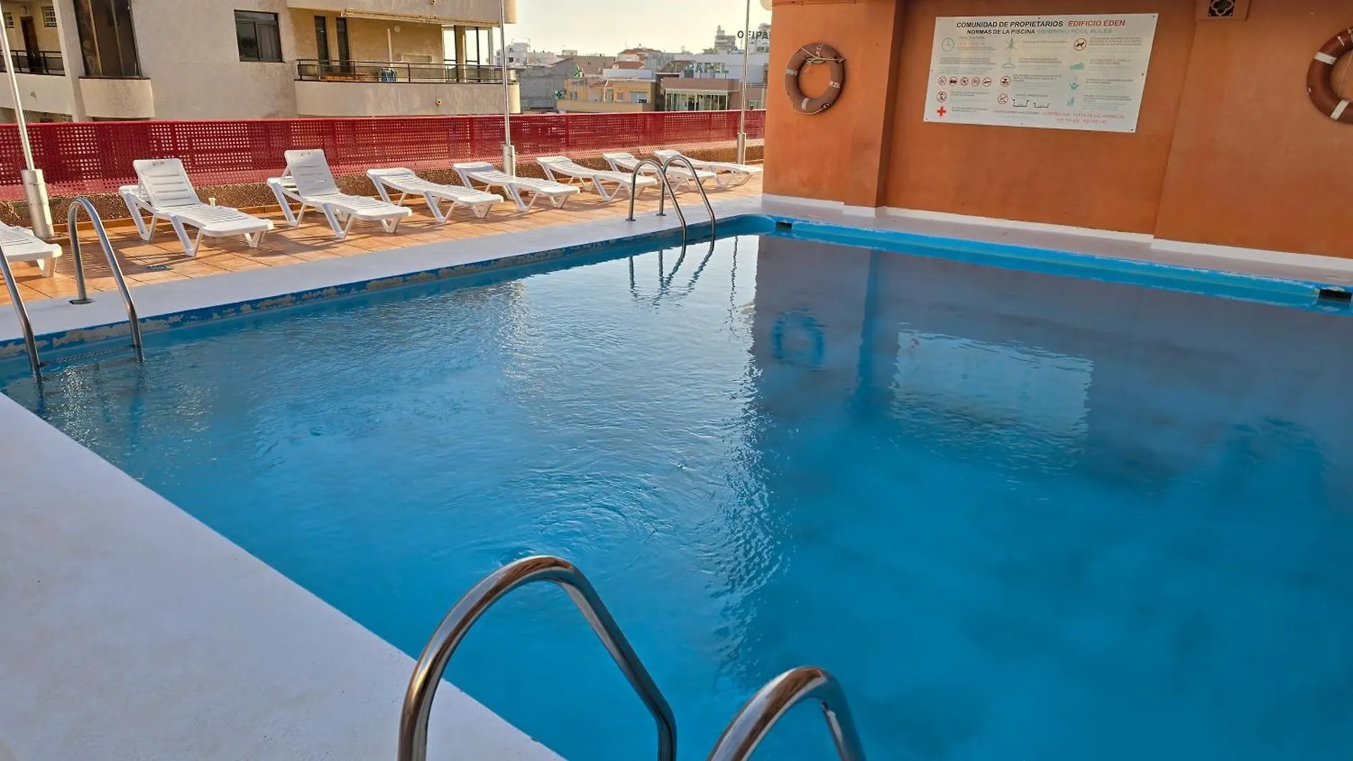 Exclusive Apartment Eden, Marble Floor, Luxury Bathroom, Heated Pool, Close To City Centre, Sea View, Balcony Los Cristianos